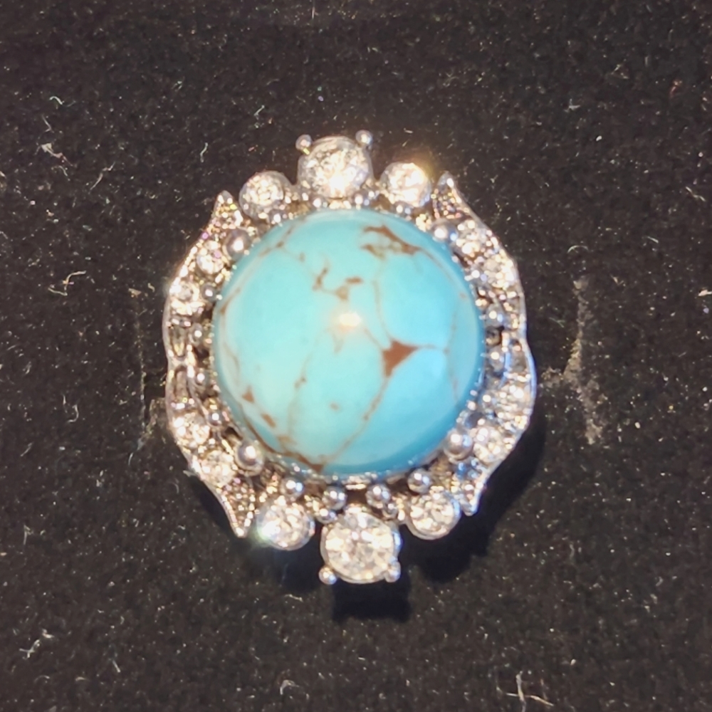 Costume ring